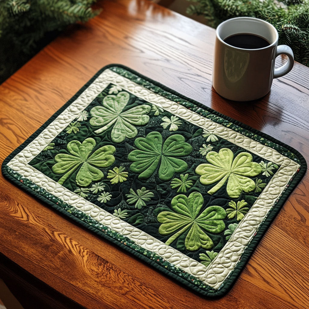 Emerald Field Quilted Placemat NCU0NT3638
