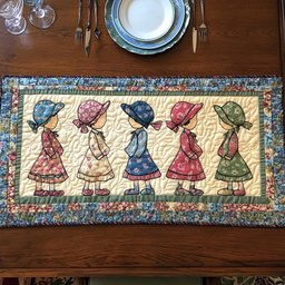 Vintage Sunbonnet Sue Quilted Table Runner GFTOHD6693