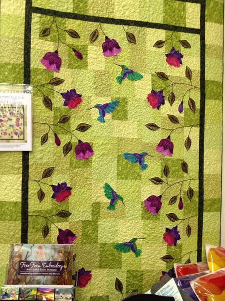 Hummingbird CLM030730 Quilt Blanket