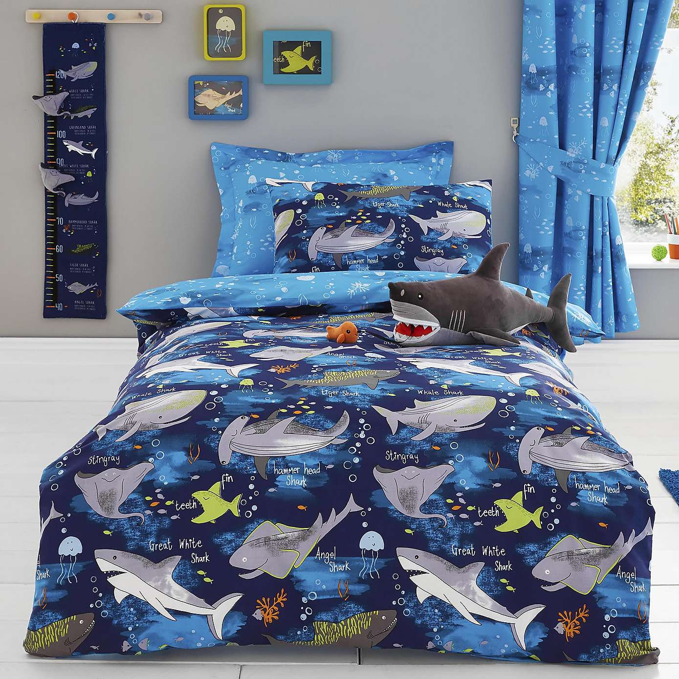 Shark CLM3010521B Bedding Sets