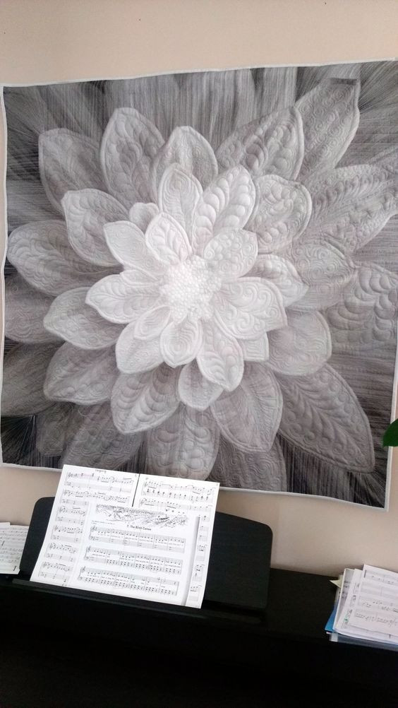 White Flower CLA1410606Q Quilt Blanket
