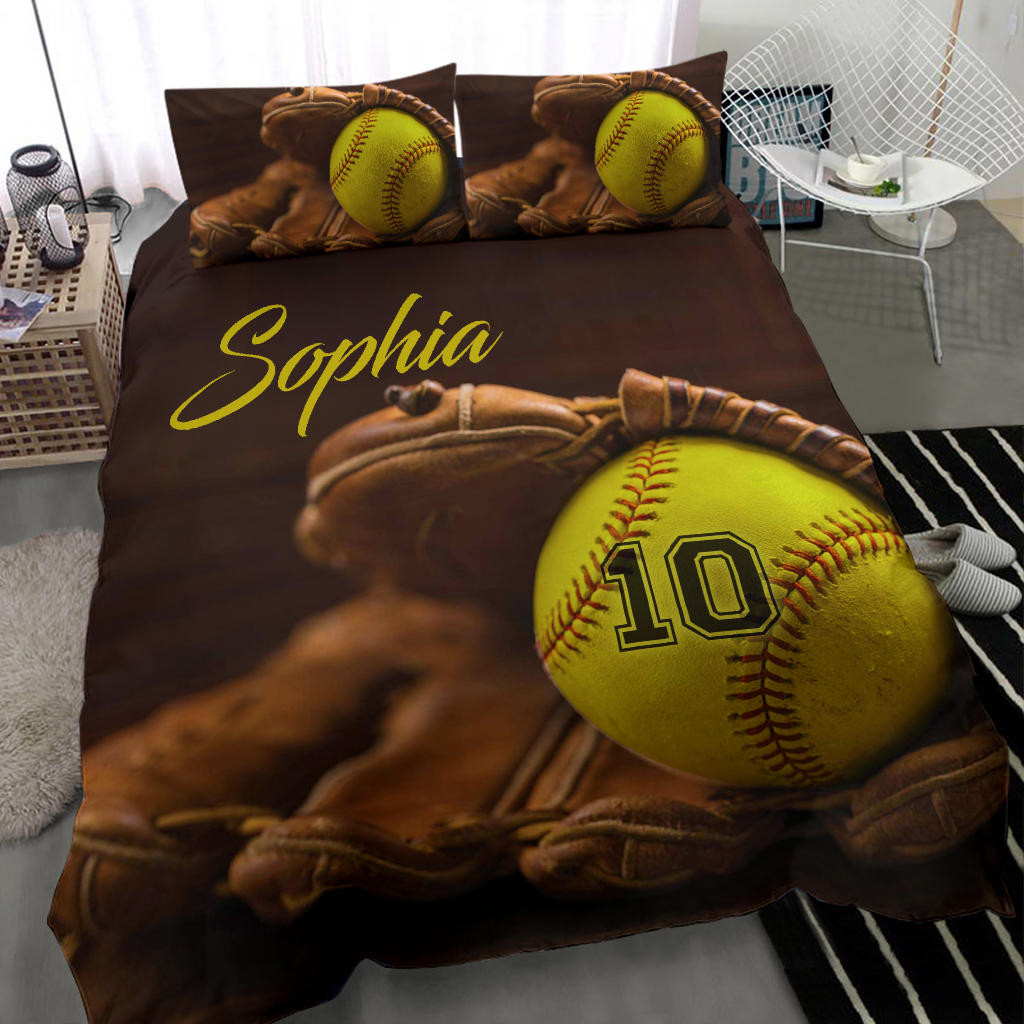 Personalized Softball Duvet Cover Set, Softball Ball Glove Vintage Brown Player Fan Duvet Cover & Pillowcases, Custom Name Number Bedding Set