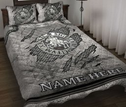 Personalized Knights Templar Quilt Bedding Set, Knights Templar Armor Shield Grey Crack Quilt Blanket With Pillowcases, Duvet Cover Set