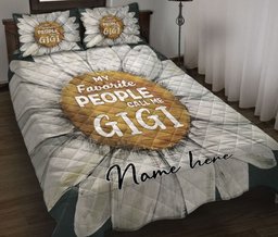 Personalized Flower Quilt Bedding Set, White Daisy Flower Grandma Grandmom Gigi Quilt Blanket With Pillowcases, Custom Name Duvet Cover Set