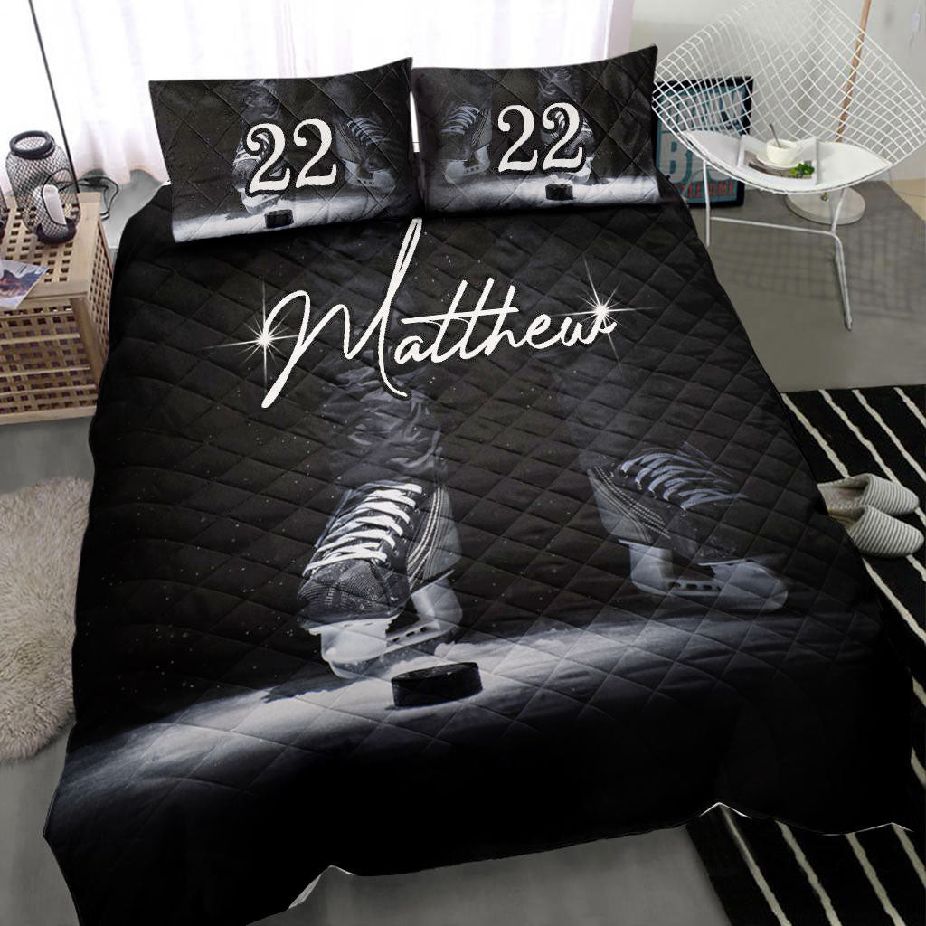 Personalized Hockey Quilt Bedding Set, Hockey Shoes Skate Black Quilt Blanket With Pillowcases, Custom Name and Number Duvet Cover Set