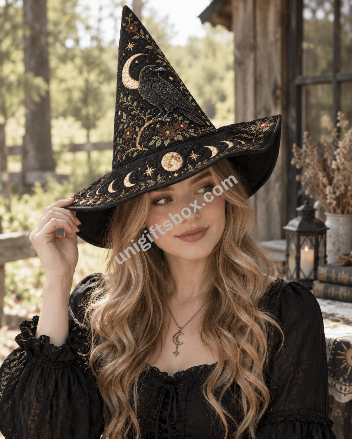 QUILTED WITCH HAT