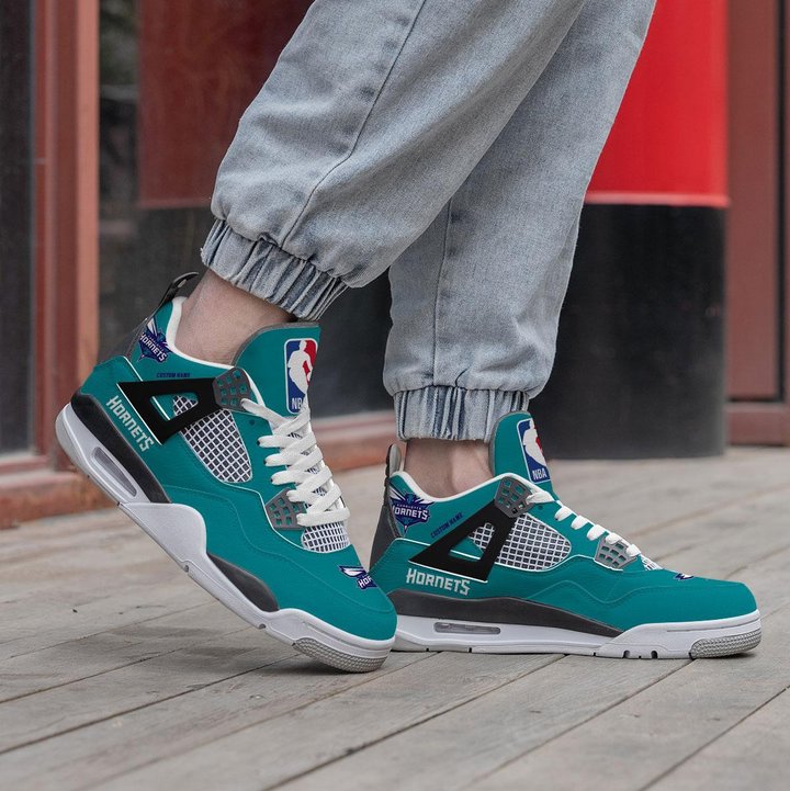 Charlotte Hornets Air Jordan 4 Sneaker