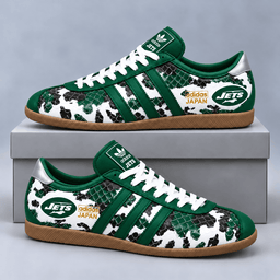 New York Jets | Premium NFL Japan Edition Abstract Floral Print Three Stripe Low Top Gum Sole Casual Sneakers NDN cover