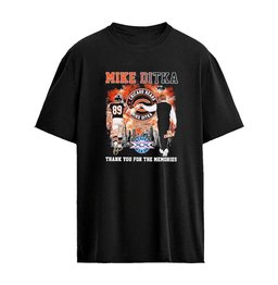Chicago Bears Mike Ditka Fist Bump Iron Mike Thank You For The Memories Skyline Signature T-shirt