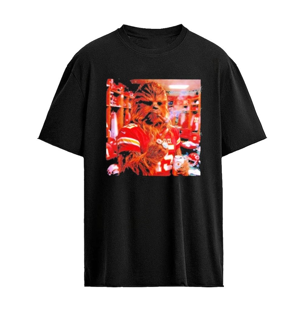Chewbacca X Patrick Mahomes Kansas City Chiefs Middle Finger Beer And Smoking Graphic T-Shirt