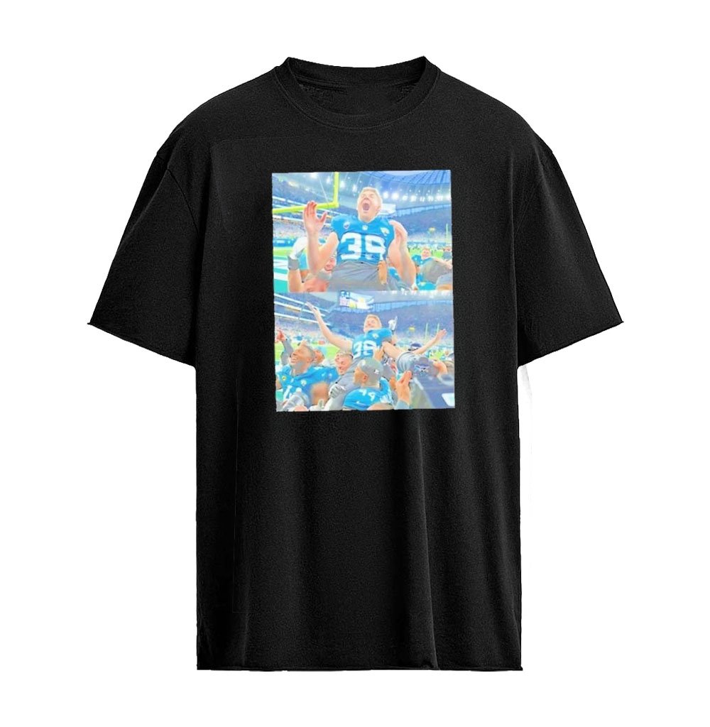 Jacksonville Jaguars No 39 And Walker No 44 Celebration Photo T-Shirt