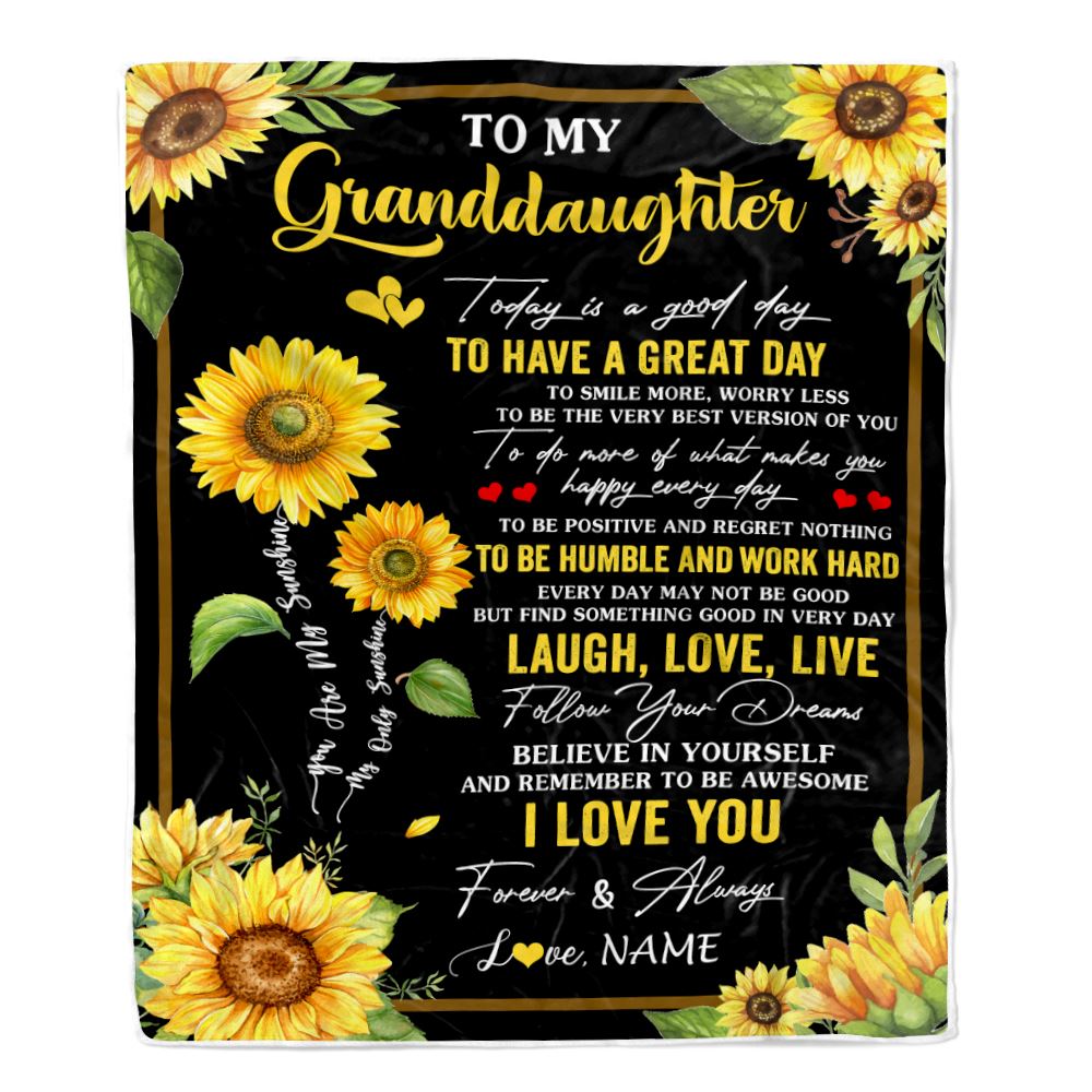 Personalized To My Granddaughter Sunflower Blanket From Grandma Gigi Every Day Laugh Love Live Granddaughter Birthday Gifts Christmas Fleece Throw Blanket