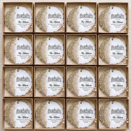 Custom Wedding Venue Photo, Toile Illustrated Venue Favors Guest Gifts - Personalized Resin Ornament - Photo 2