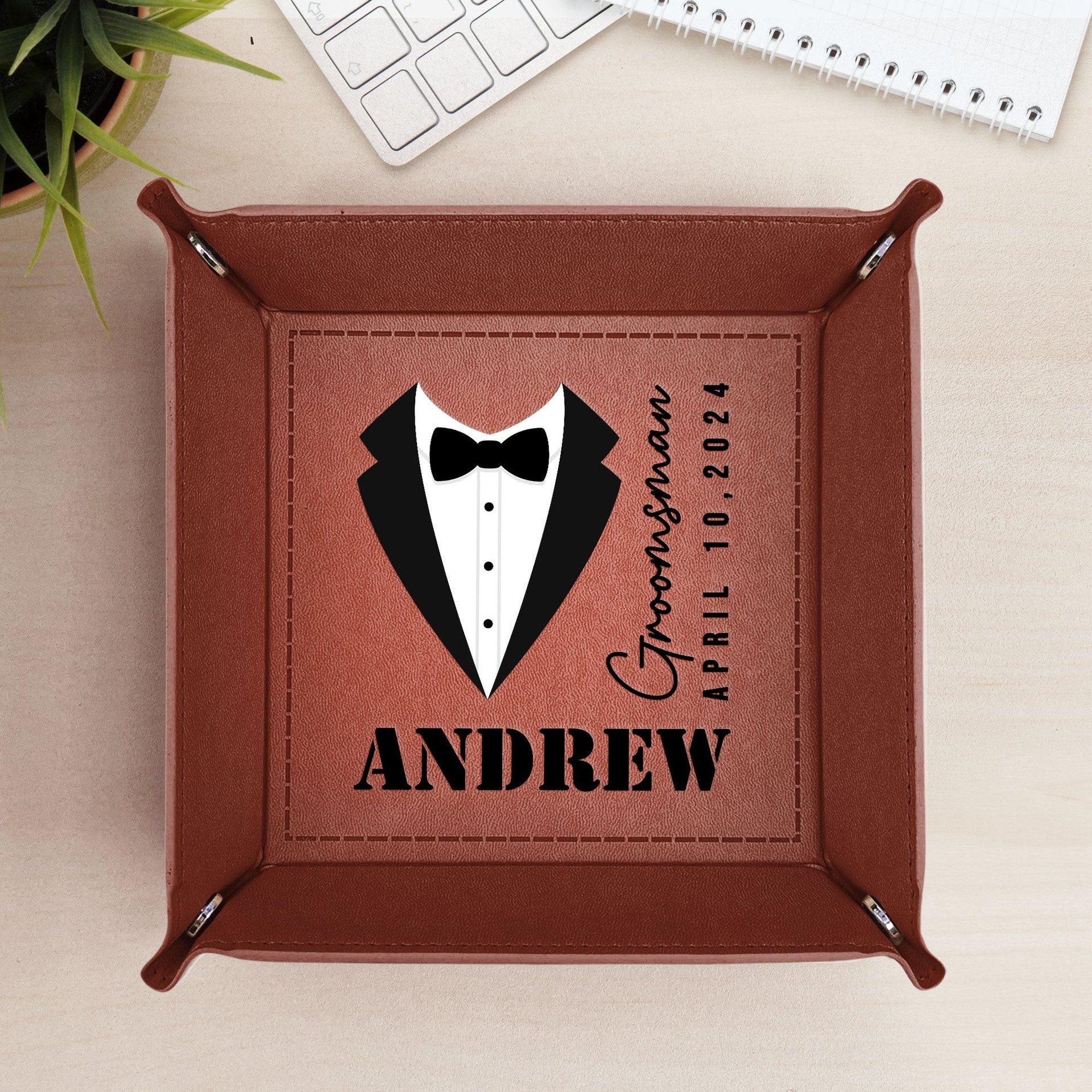 Groom And Groomsmen Wedding Gift - Personalized Leather Valet Tray - Photo 1