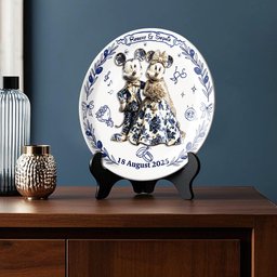 Newlyweds - Personalized Mouse Ceramic Round Plate – view 3