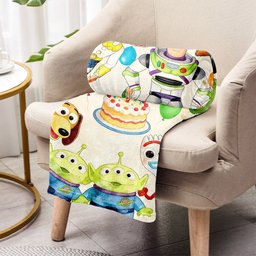Happy Birthday - Personalized Movie For Kids Blanket – view 3
