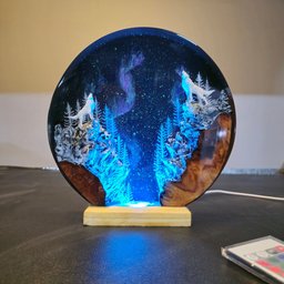 Xmas day Gift 2025, Mother wolf and baby wolf hunter moon, Customer Gift, personalized gift, Wolf Lamp, Wolf Figure, desk lam
