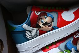 Super Mario Custom Air Force 1 - view 2