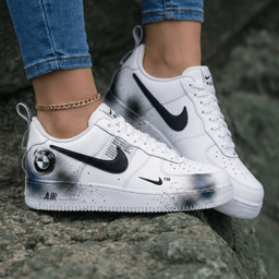Spray Paint Black Custom Air Force 1 - view 2