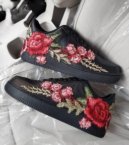 Embroidery Rose Red Green Black Custom Air Force 1 - view 3