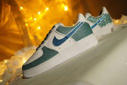 Retro Pearlescent Green Custom Air Force 1 - view 3