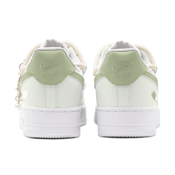 Extra Lace Green Custom Air Force 1 - view 4