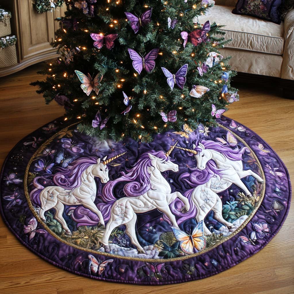 Starlit Steeds Christmas Quilted Tree Skirt