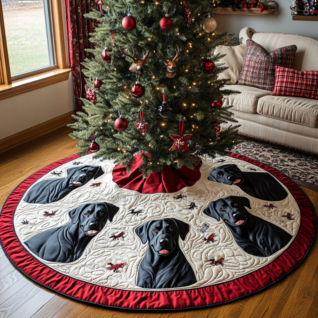 Winter Retriever Christmas Quilted Tree Skirt