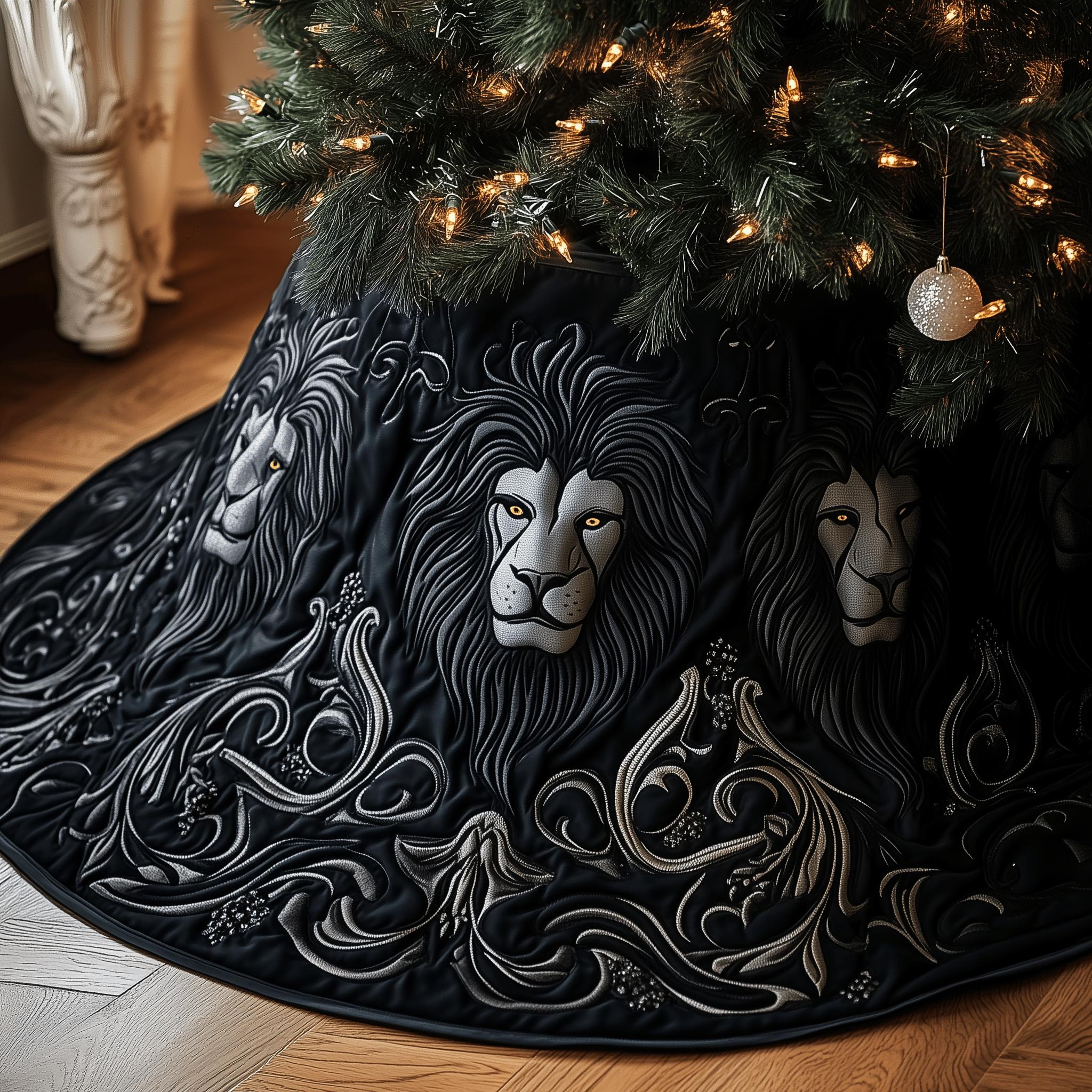 Majestic Lion Quilted Tree Skirt Lovely Mother�s Day Gift Merch