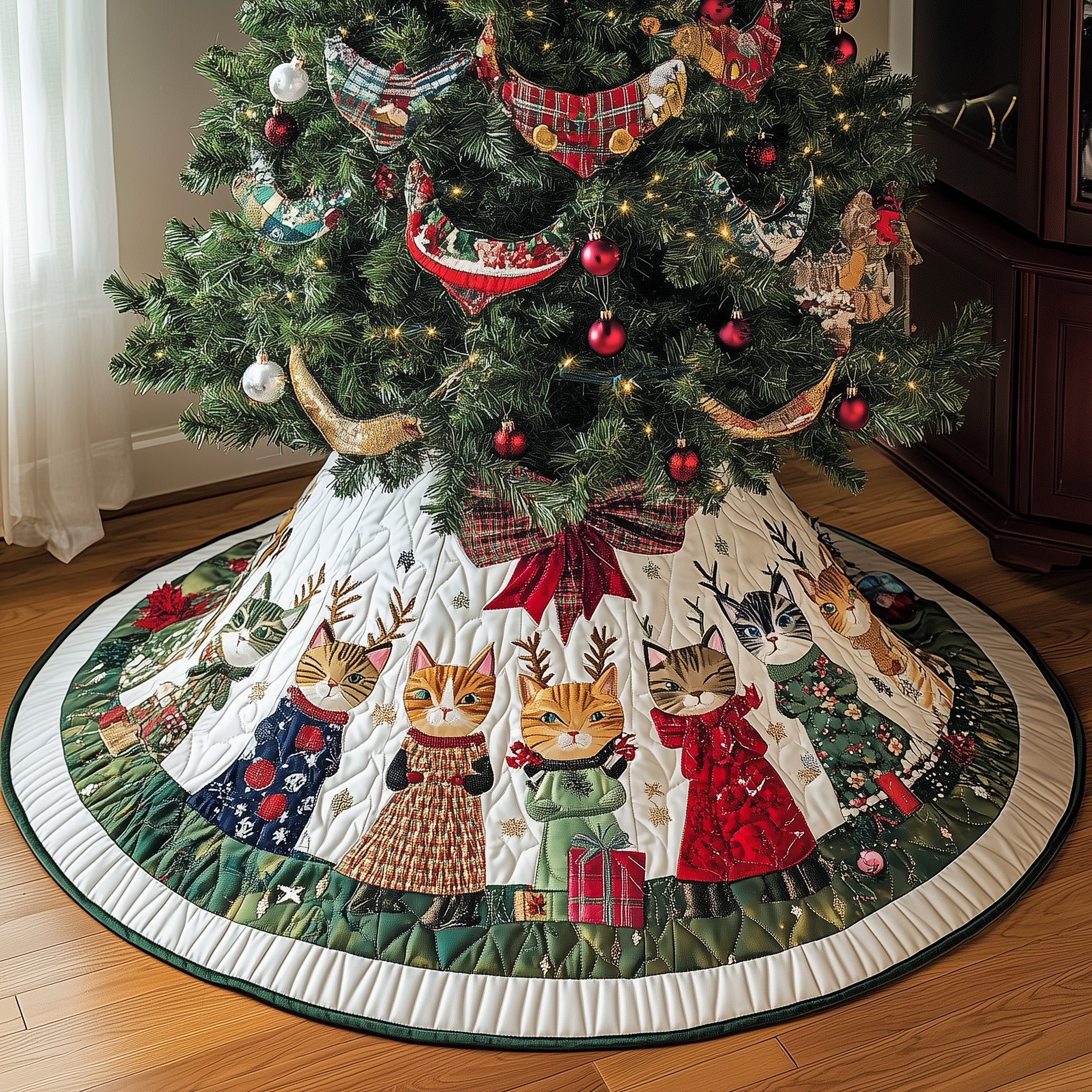 Holiday Cat Quilted Tree Skirt Thoughtful Valentine�s Day Gift Merch