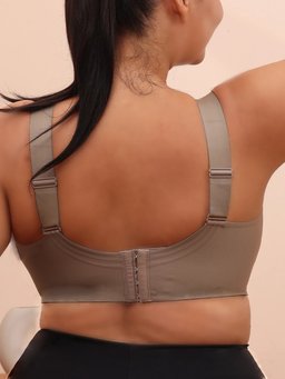 Plus size wireless bra for sleep and yoga, view 8