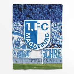 1. FC Magdeburg Magdeburger Fans feiern ihre Mannschaft Fleecedecke - Decke 2